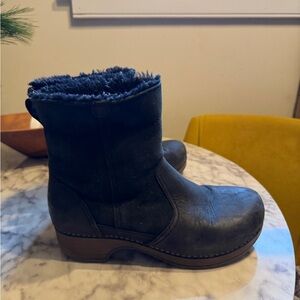 Dansko Black Winter Boots with Faux Fur Lining